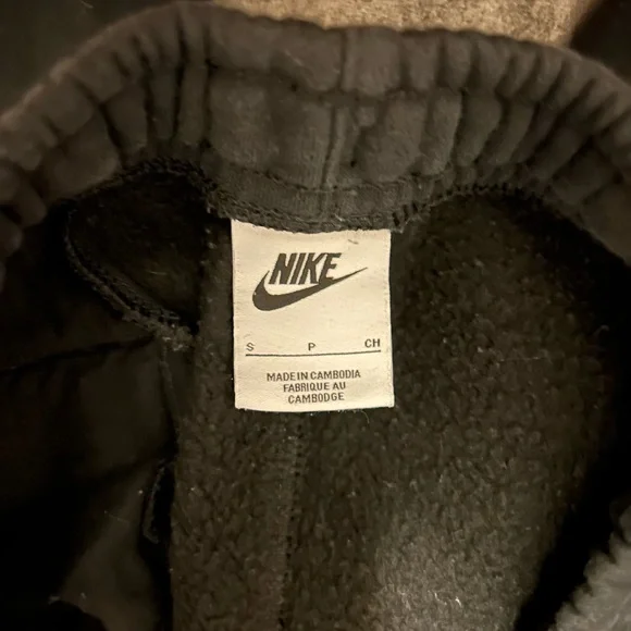 nike sweatpants - Picture 3 of 3